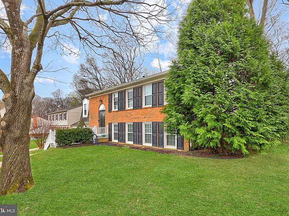 3rd image of 8733 Cuttermill Pl