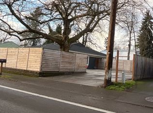 7575 SE Harmony Rd, Milwaukie, OR 97222
