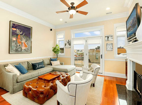 4th image of 3021 N Southport Ave APT 4B