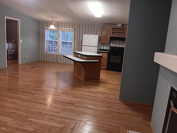 4th image of 1767 Kestrel Valley Ln