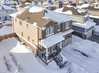 18 Emerald St, Wasaga Beach, ON L9Z 0K8