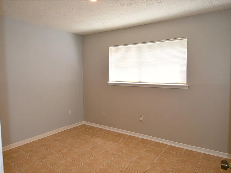 10127 Sagegate Dr — Photo 16