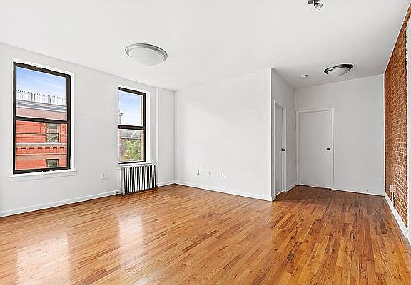 2nd image of 160 W 118th St APT 2A