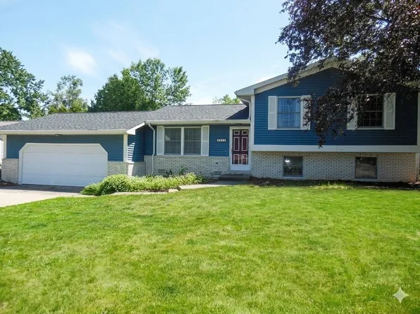 412 Wilcox Pkwy, Clare, MI 48617