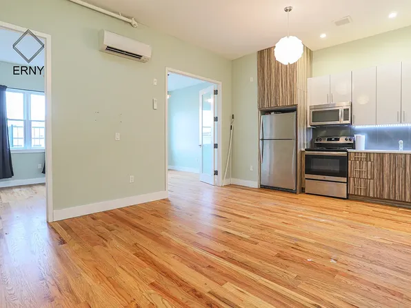 1285 Madison Street image 3 of 7