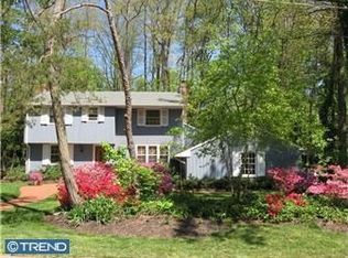 6 E Riding Dr, Cherry Hill, NJ 08003