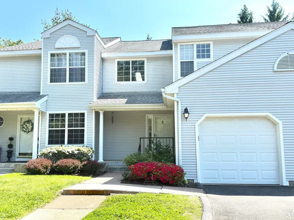 102 Cambric Place #102, Rocky Hill, CT 06067
