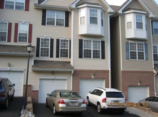 11 Conover Ter, Lebanon, NJ 08833