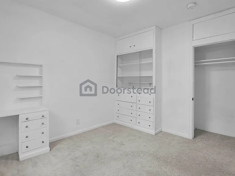5536 38th Ave NE — Photo 27