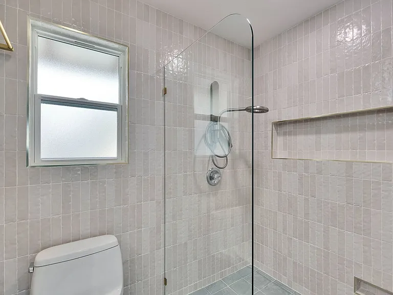 7709 Shoal Creek Blvd — Photo 32