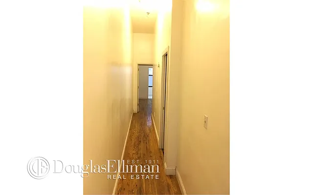 Rented by Douglas Elliman | media 22