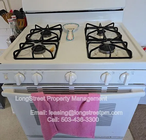 218 NW 21st St #3 — Photo 5