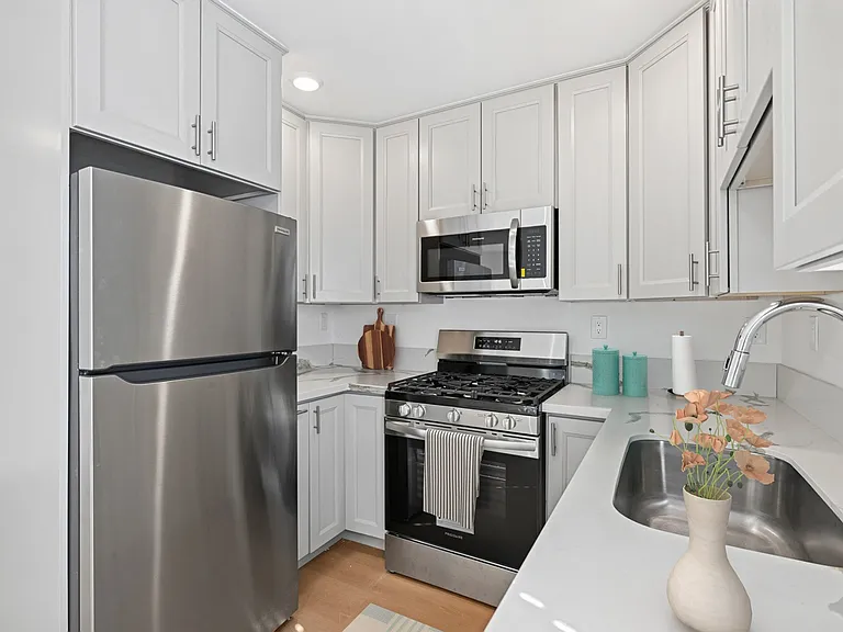 Haven Mar Vista Apartments — Photo 6