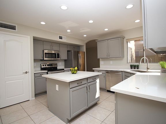 4th image of 3661 W Linda Ln