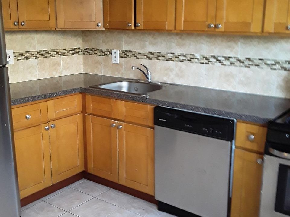 2nd image of 1396A W Paterson Plank Rd #1396A