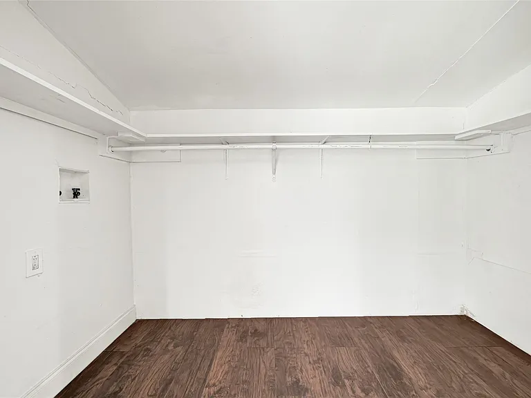 4568 Dunnam Rd #B — Photo 11
