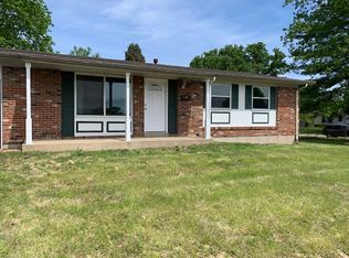 3753 Rudelle Dr, Florissant, MO 63031