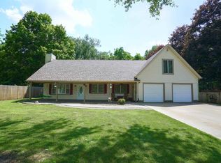 8558 E John Emery Rd, New Carlisle, IN 46552