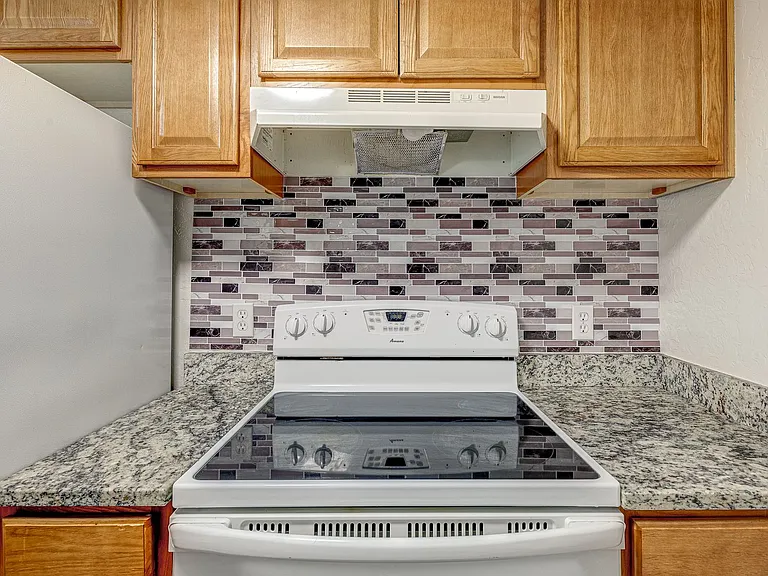 2904 NW 45th Pl #2904-C — Photo 16