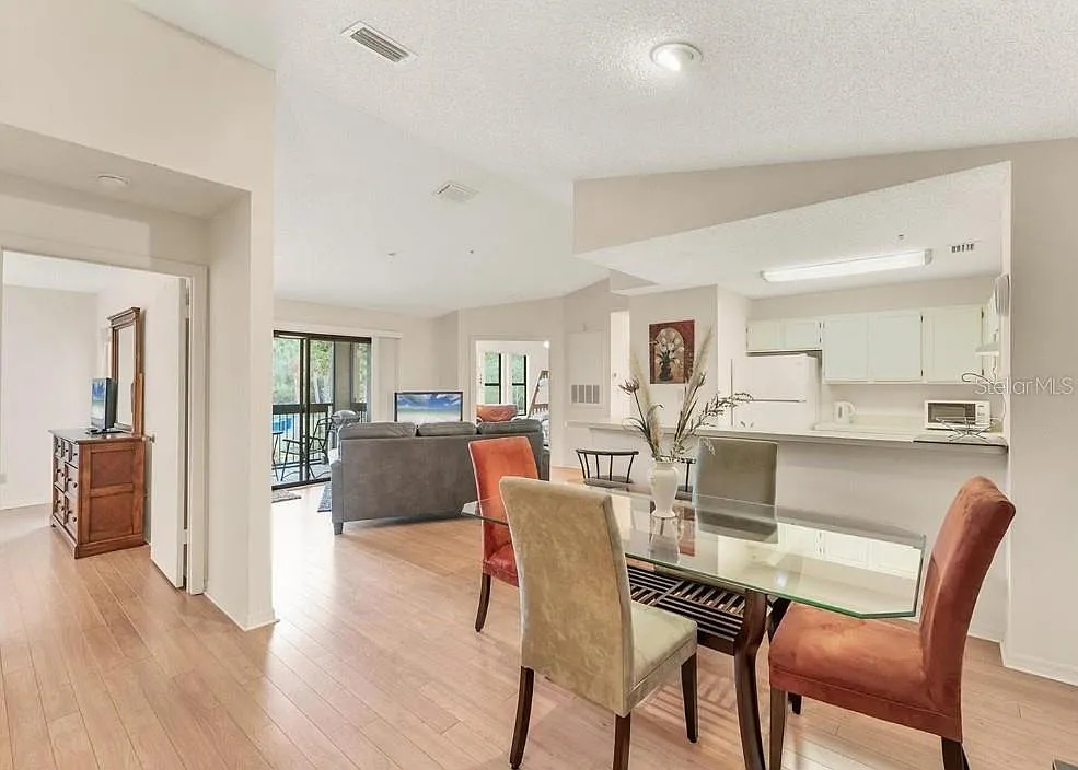 Building Photo - 4017 Crockers Lake Blvd #21