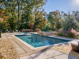 5904 Park Bay Ct, Flowery Branch, GA 30542