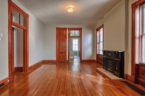 2nd image of 3113 Shenandoah Ave