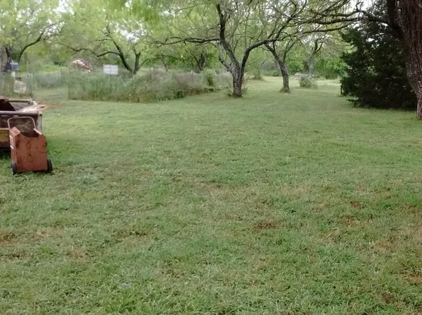 250 Private Road 6620 LOT A0099, Devine, TX 78016