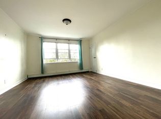 6430 Perry Ave #2, Maspeth, NY 11378