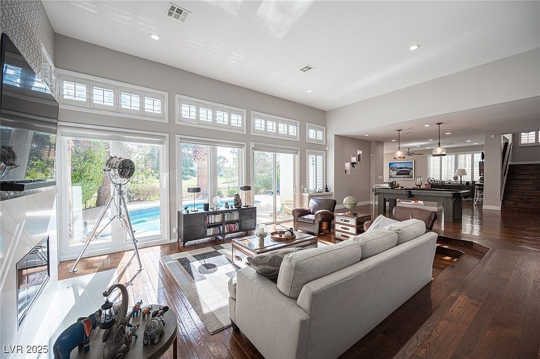 8733 Double Eagle Dr