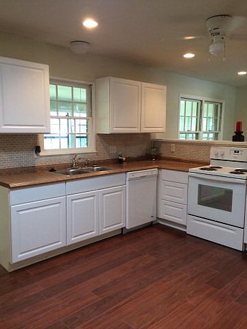 1st image of 145 Fairway Oaks Dr
