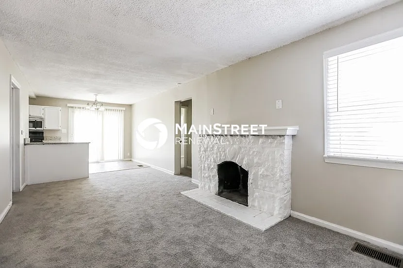 12401 E 59th St — Photo 3