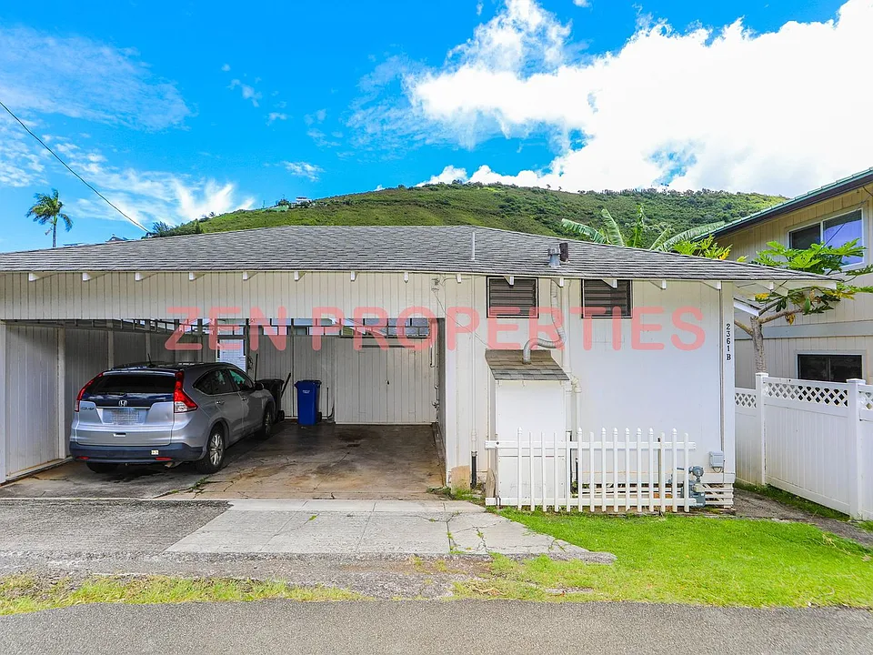 2361B E Manoa Rd