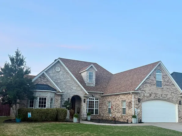 6614 W Braebourne Dr, Rogers, AR 72758