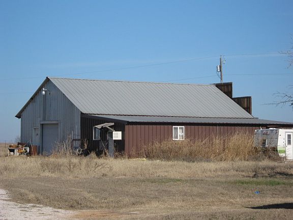 3rd image of 9521 N Us Highway 287