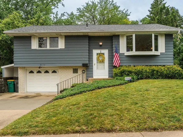 2731 12th Ave NW, Rochester, MN 55901