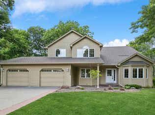 12075 Gantry Ln, Apple Valley, MN 55124