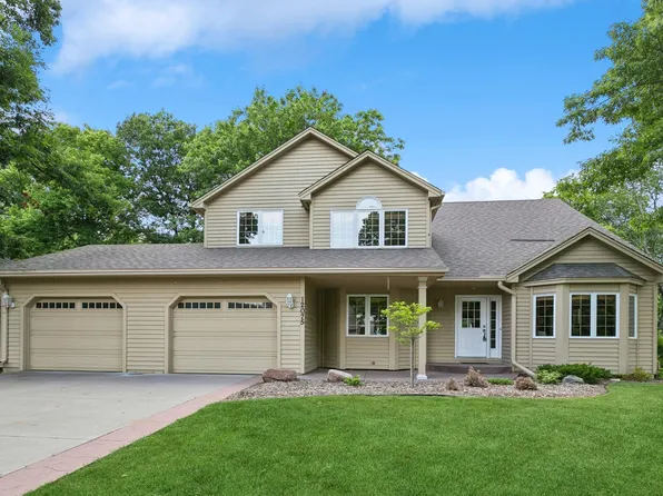 12075 Gantry Ln, Apple Valley, MN 55124