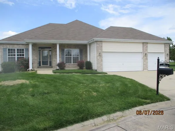 2613 Westinghouse Dr, Shiloh, IL 62221
