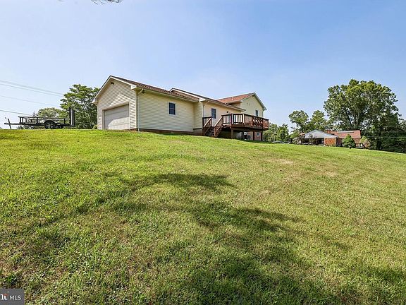 2nd image of 10117 Burwell Rd