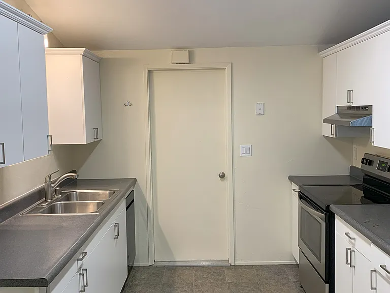 2725 Mobley St — Photo 6