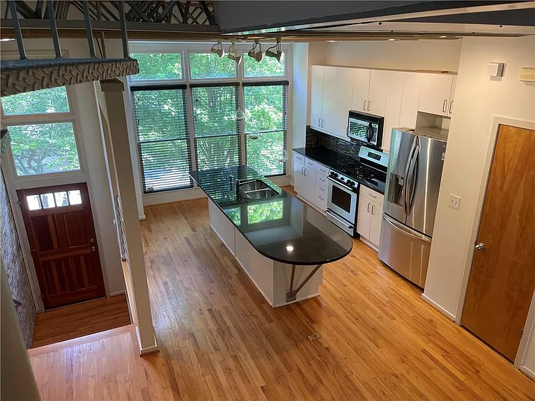 1325 Peachtree Vw NE — Photo 14