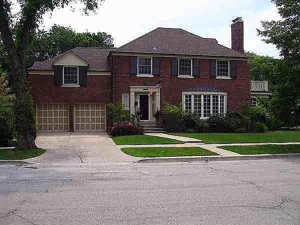 1st image of 1140 Fair Oaks Ave
