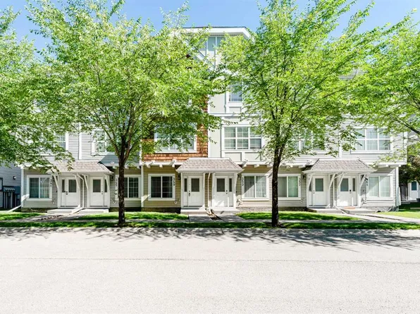 130 S New Brighton Way SE #349, Calgary, AB T2Z 1H8