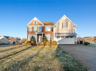 1 Poppy Ln, Wallingford, CT 06492