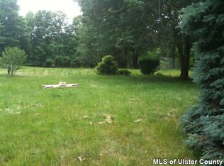 439 N Riverside Rd, Highland, NY 12528