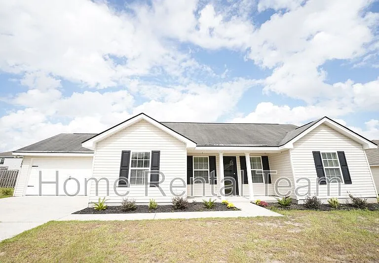 134 Mustang Dr — Photo 2