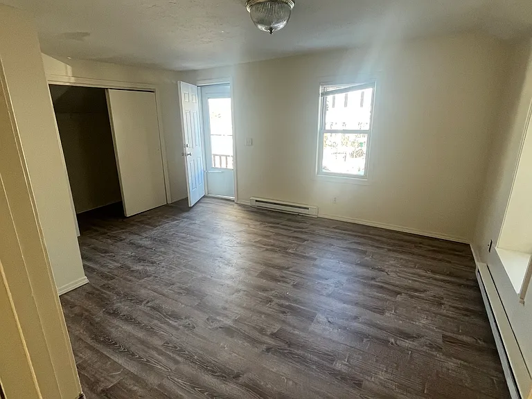 6 Farwell St #1 — Photo 6