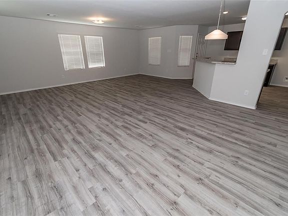 2nd image of 18627 Parma Creek Trl