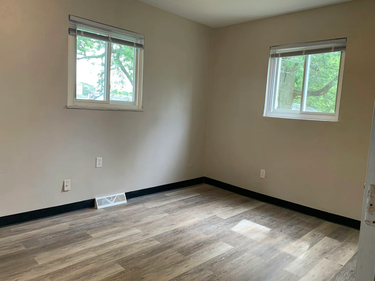 1653 Minnesota Avenue, Unit B — Photo 3
