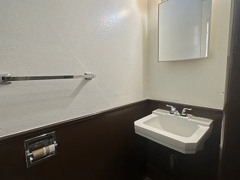 321 W Michael Dr — Photo 32